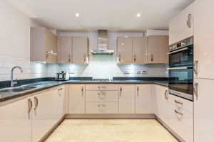 Kitchen- click for photo gallery
